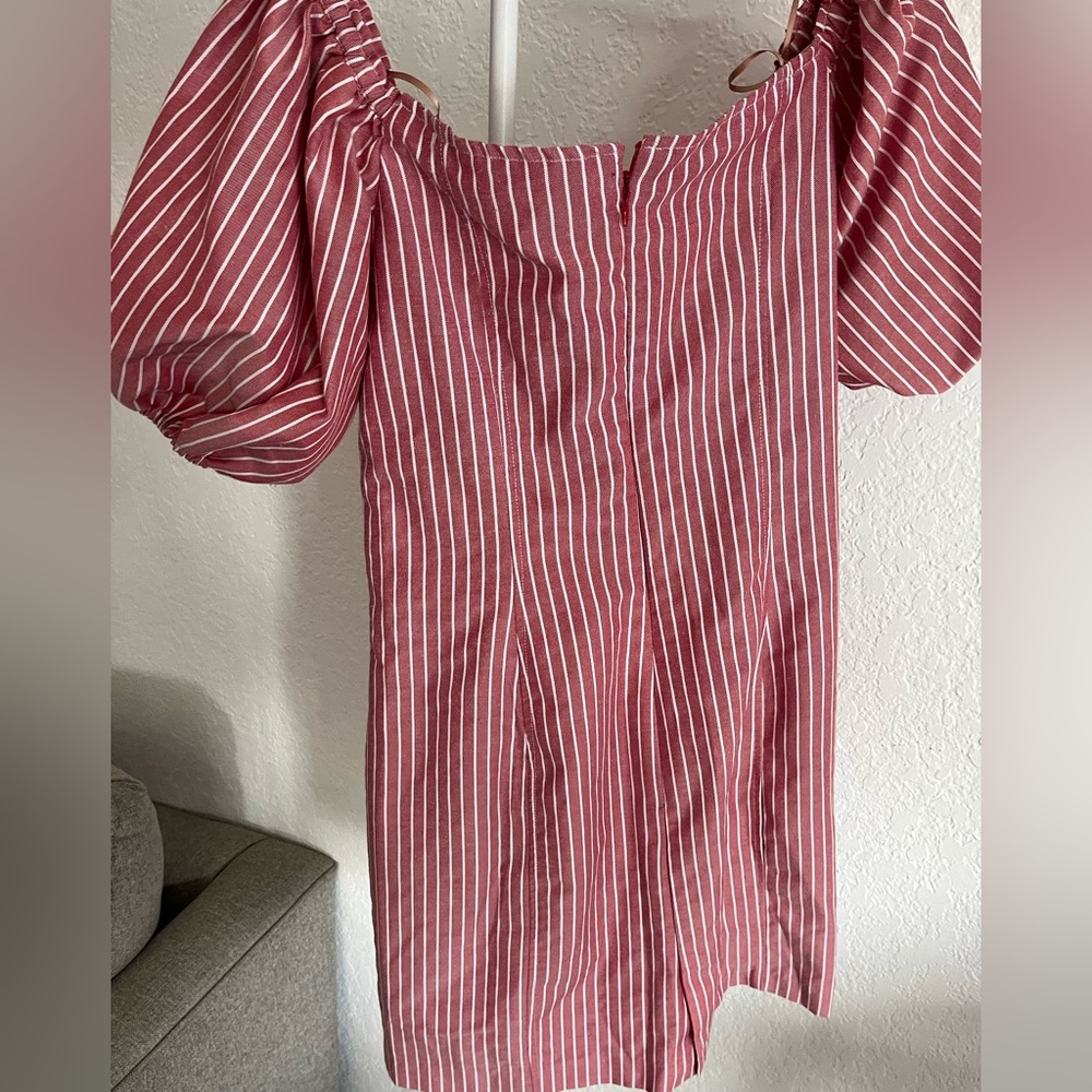 Dress - Picture 4 of 5